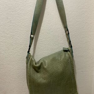 Gianni Notaro Women's Genuine Leather  messenger  bag Distressed light  Blue